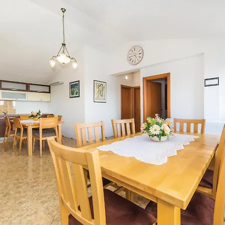 3 Bedroom Cozy In * Kaštel Novi