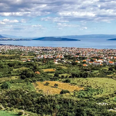 Amazing In شقة Kaštel Novi